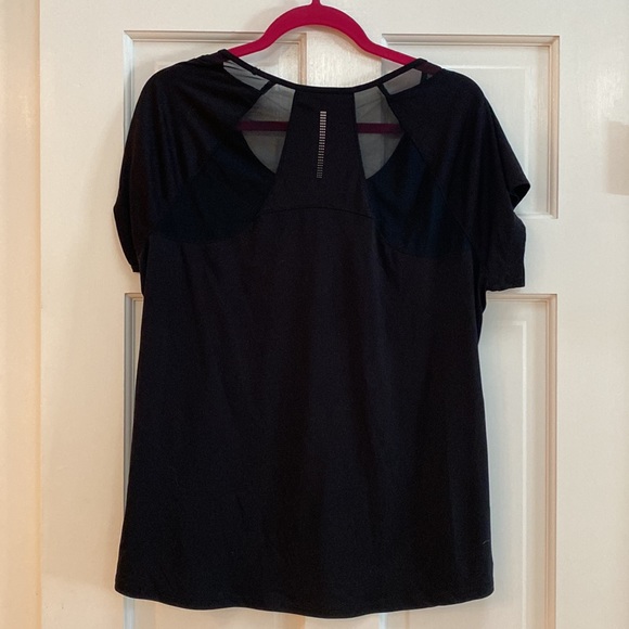 New RBX athletic shirt with netting on back shoulders-smoke free home - Picture 2 of 3